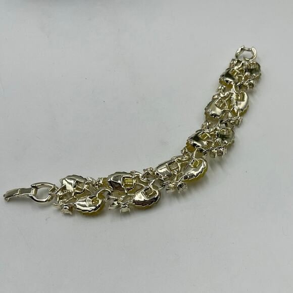 Lisner Vintage Frosted Autumn
Leaves Yellow Amber Rhinestone Gold Tone Bracelet - Picture 4 of 8